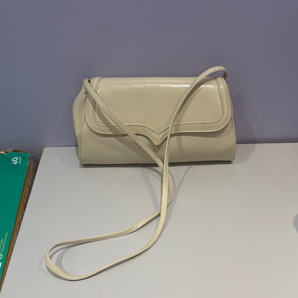 Handbags - Elegant Cream Shoulder Bag